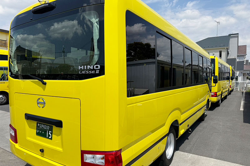 オリオンバスに新車マイクロバスが3台納車されました！