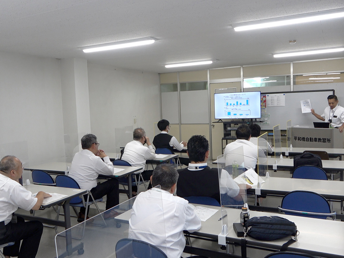 令和8年度 運転士安全運転特別教育を実施しました
