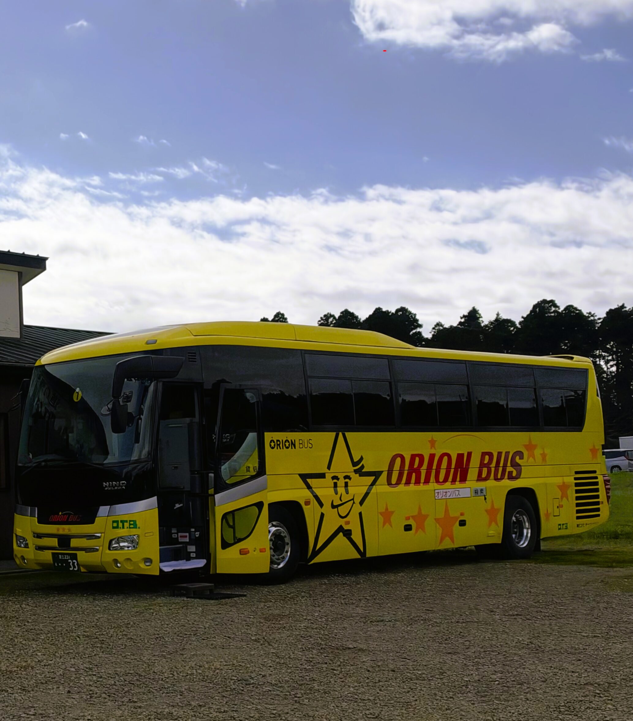 秋の恒例行事♪ お芋ほりの送迎バス、今年も運行中です！🚌🍠